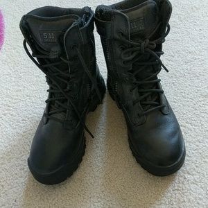 5.11 women's tactical boots size 8.5